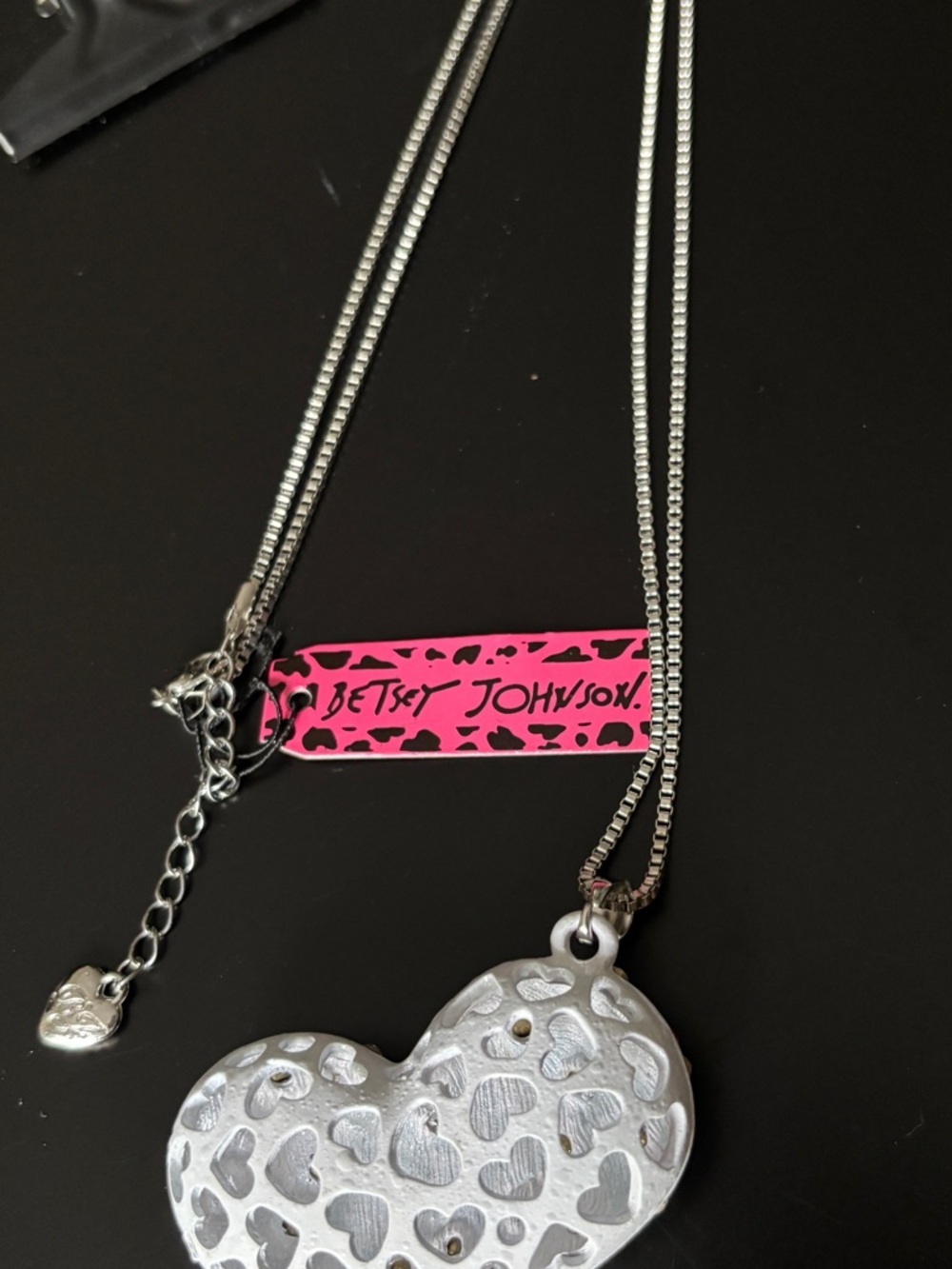 Betsey Johnson Rhinestone Heart Necklace Colorful Statement Pendant Bold Y2K - Picture 4 of 7